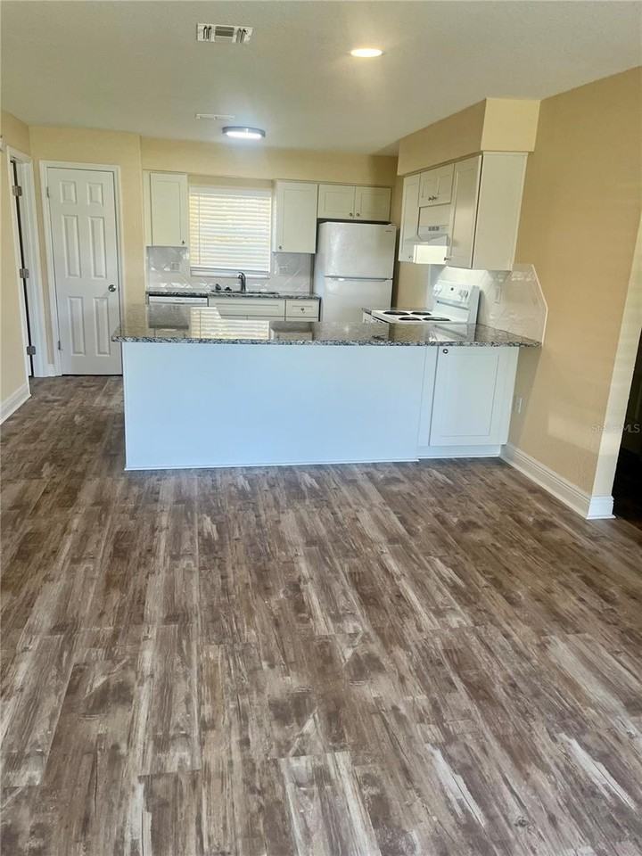 1422 Gibsonia Galloway Rd - Photo 2 of 9