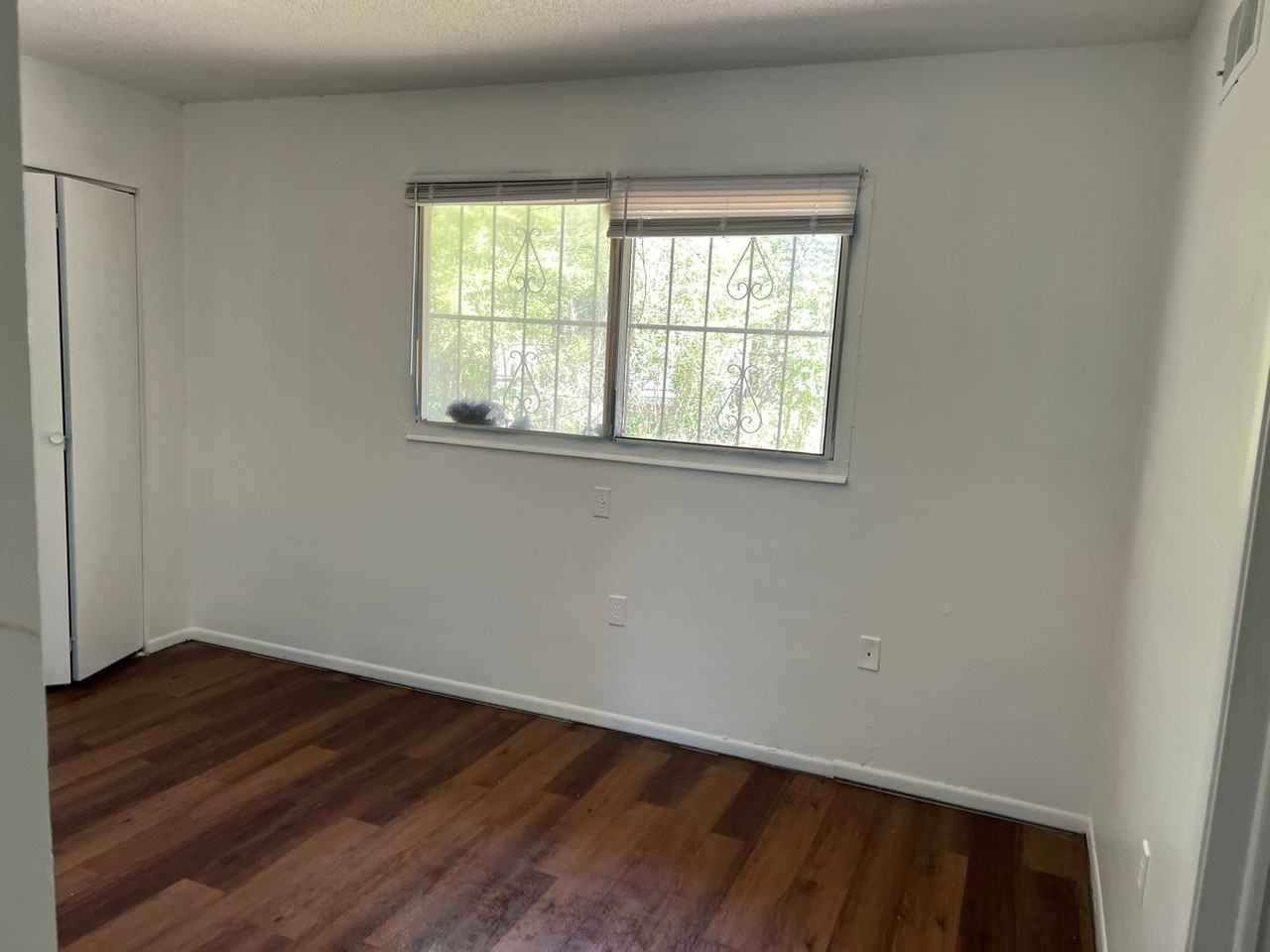 5150 Breckenwood Dr - Photo 3 of 10