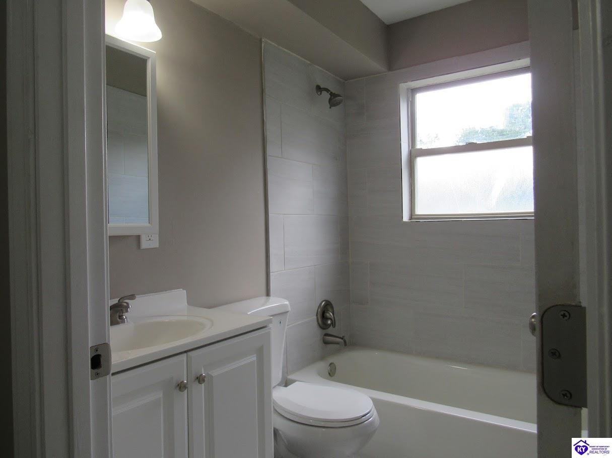 244 Metts Ct #2 - Photo 3 of 6