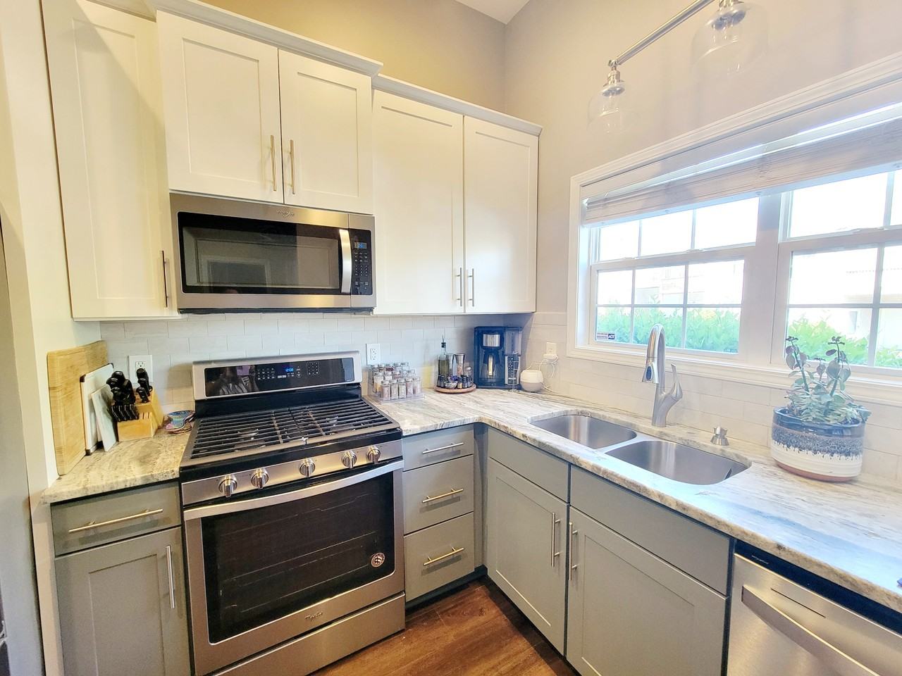 4640 Centrebrook Cir - Photo 2 of 29