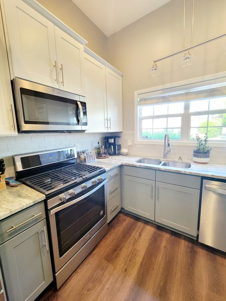 4640 Centrebrook Cir - Photo 3 of 29