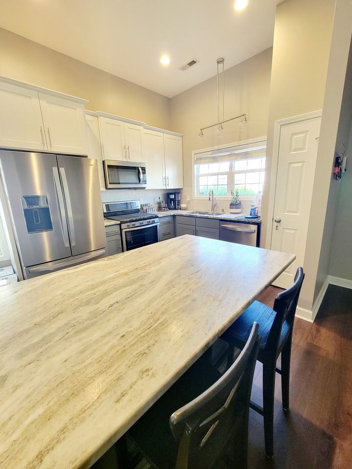 4640 Centrebrook Cir - Photo 5 of 29
