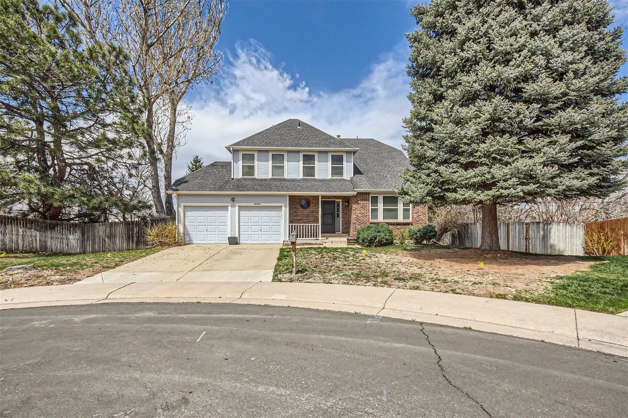 18255 E Bellewood Dr - Photo 2 of 27