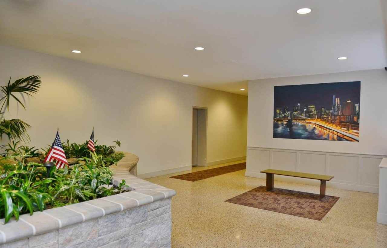 36 Hamilton Ave #1H - Photo 4 of 27