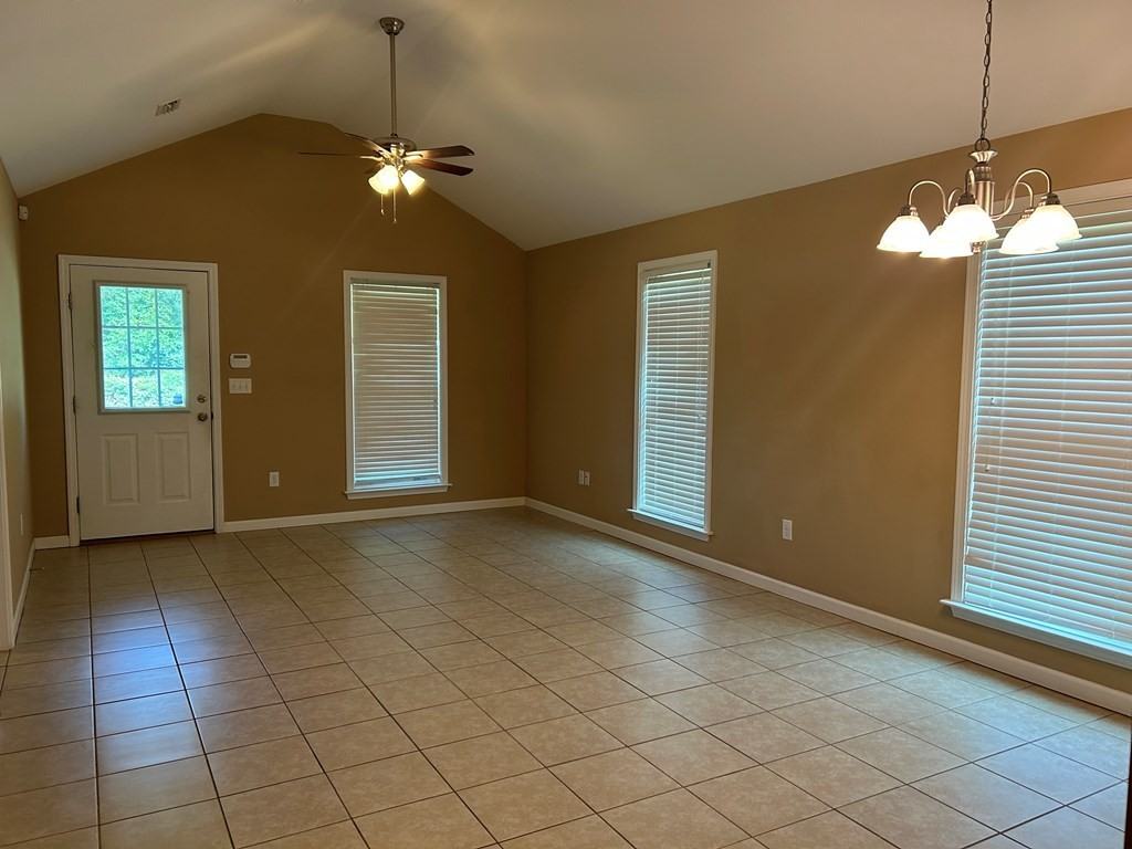 412 East St - Photo 2 of 11