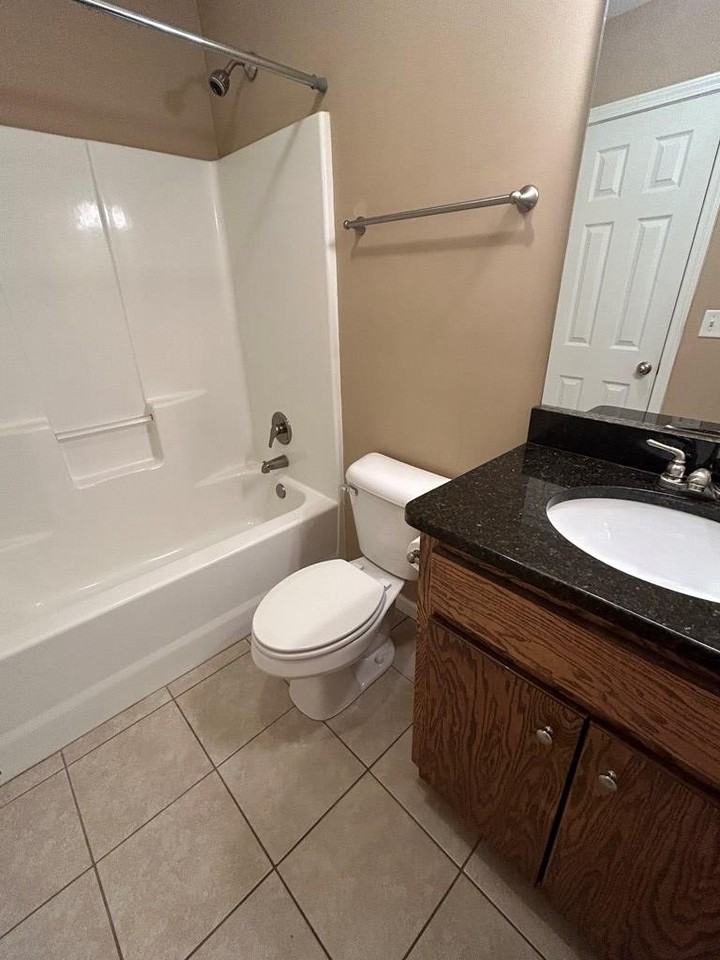 412 East St - Photo 6 of 11