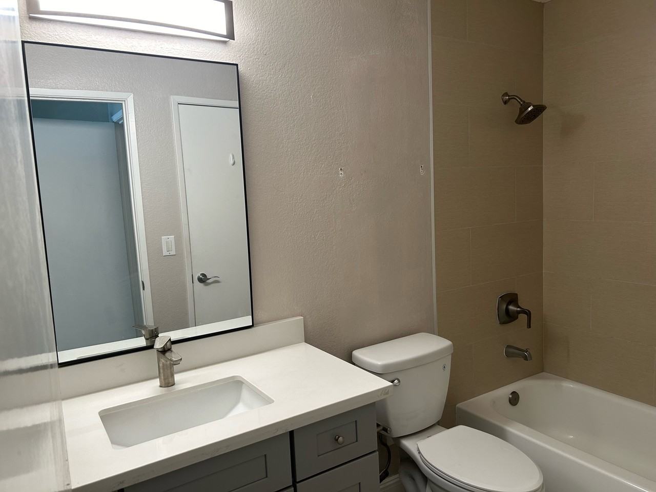 2675 Somerset Park Cir #2675 - Photo 3 of 8