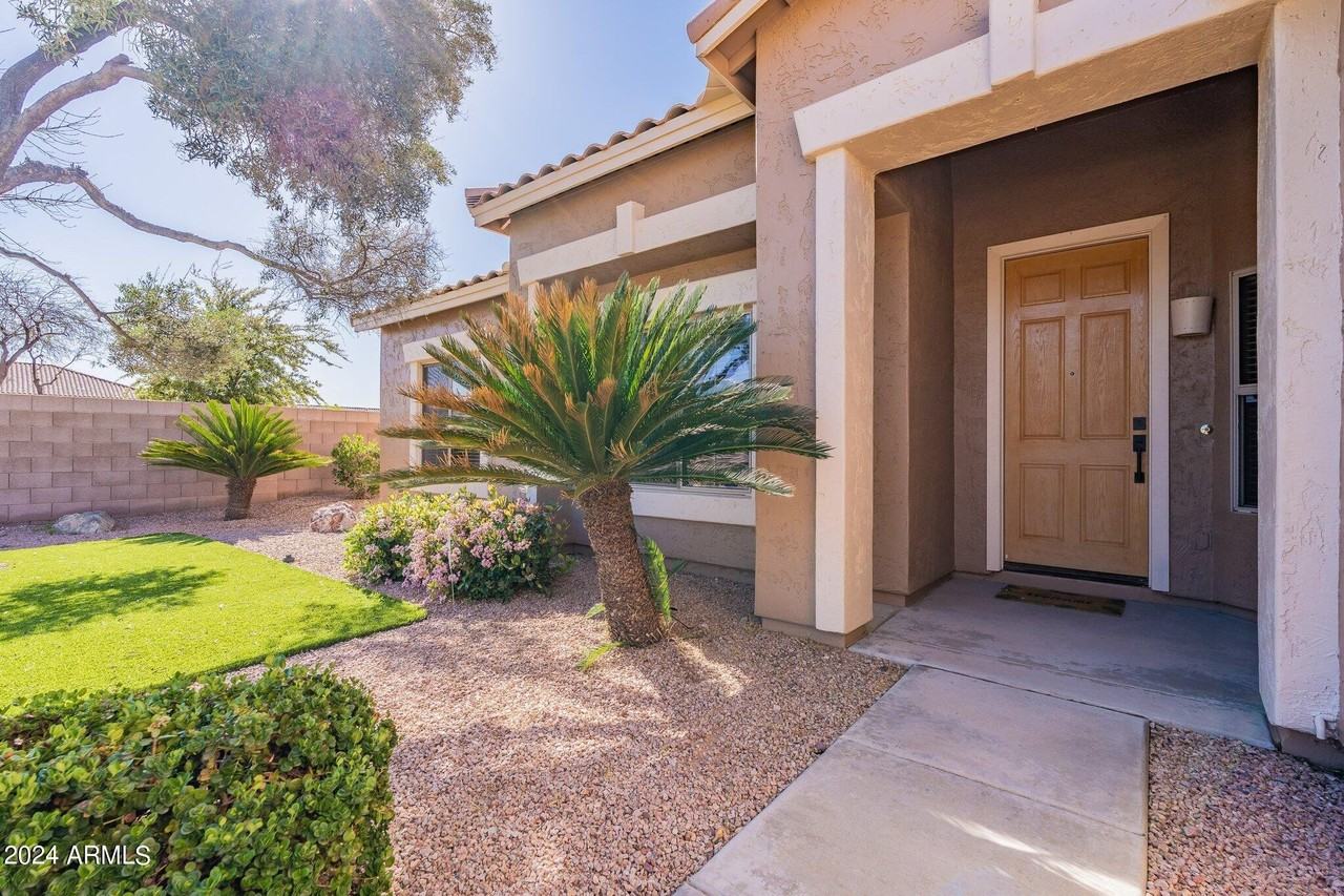 1245 E San Carlos Way - Photo 5 of 48