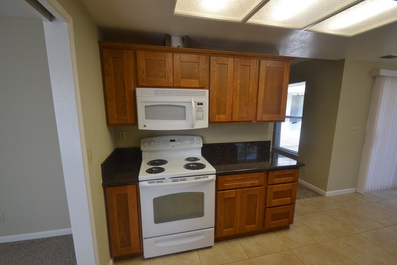 9205 Adelante Ct - Photo 2 of 14