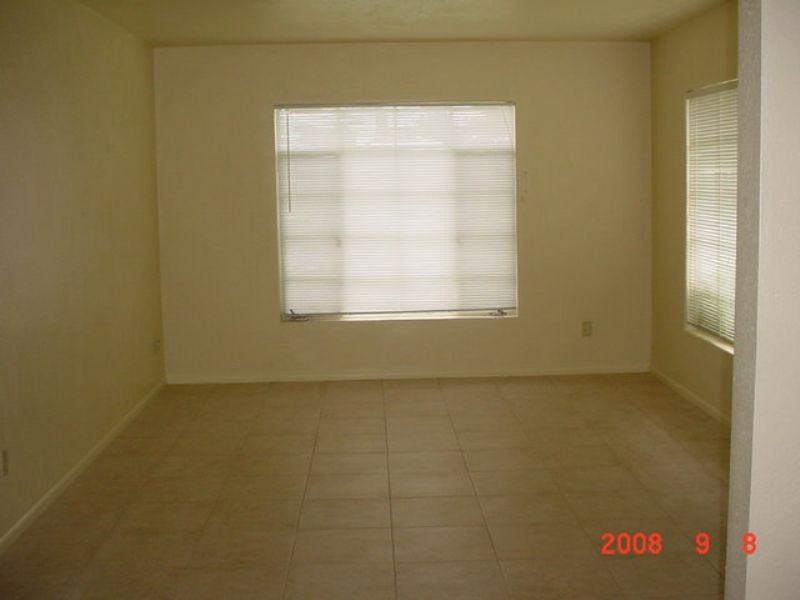 624 N Orange - Photo 3 of 14