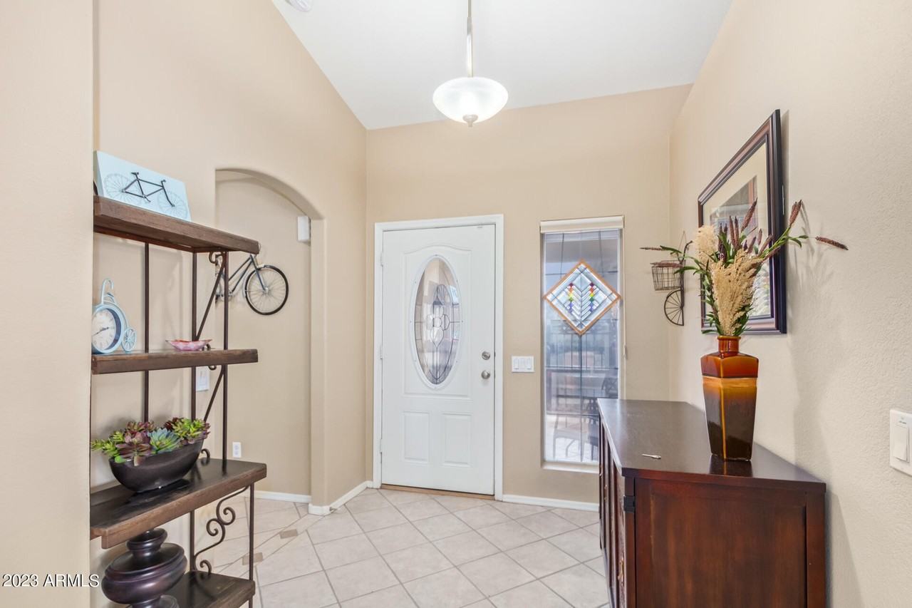 6232 East Palm Street - Photo 4 of 32