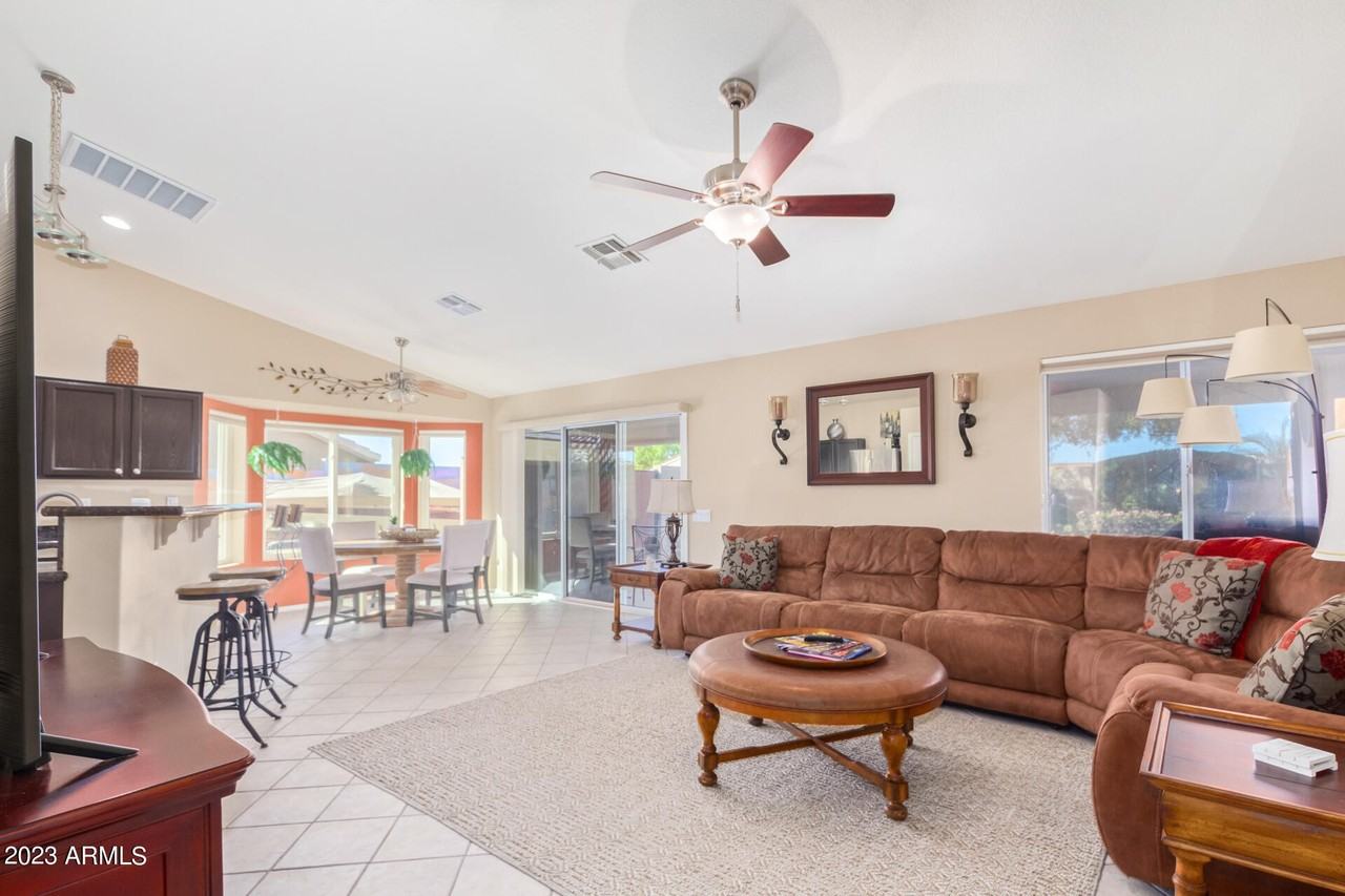 6232 East Palm Street - Photo 5 of 32