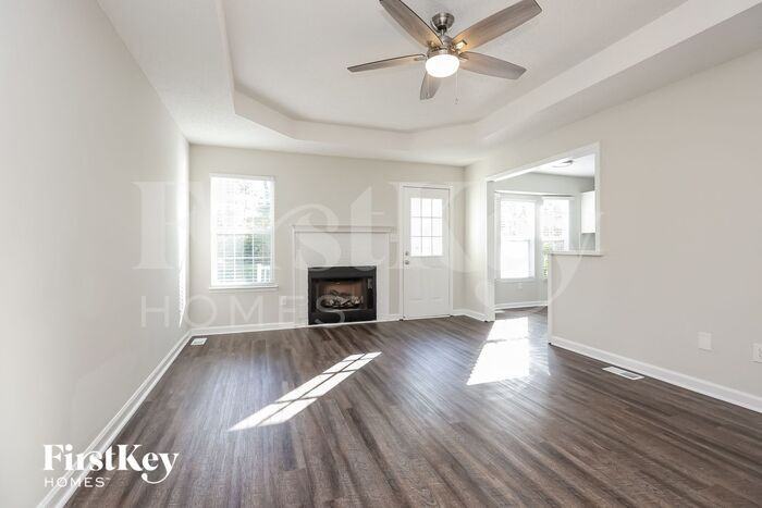 103 Meadowbrook Dr - Photo 3 of 15
