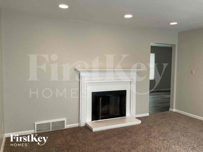 4391 Kendale Ct - Photo 2 of 12