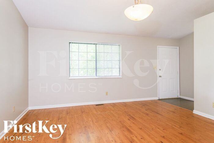101 Meadow Creek Blvd - Photo 3 of 15