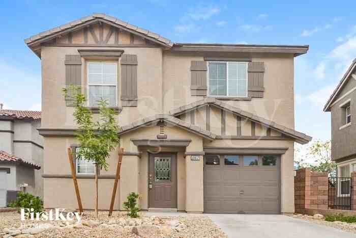 1062 Paradise Coach Dr - Photo 2 of 13