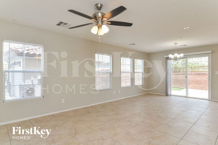 1062 Paradise Coach Dr - Photo 3 of 13