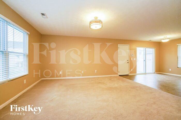 6020 Turnwood Dr - Photo 3 of 15
