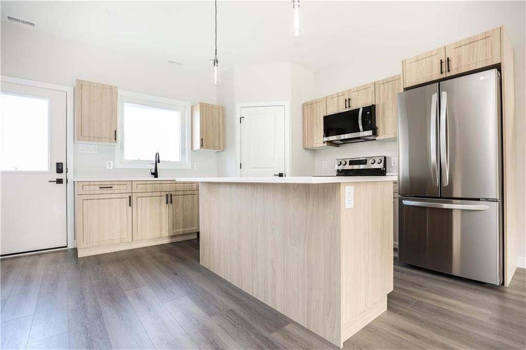 1037 Edderton Avenue, Winnipeg, MB R3T 0X2, CAN 2 unit Rentals Zumper