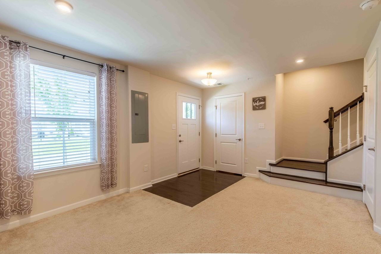 409 Patriots Path - Photo 2 of 43