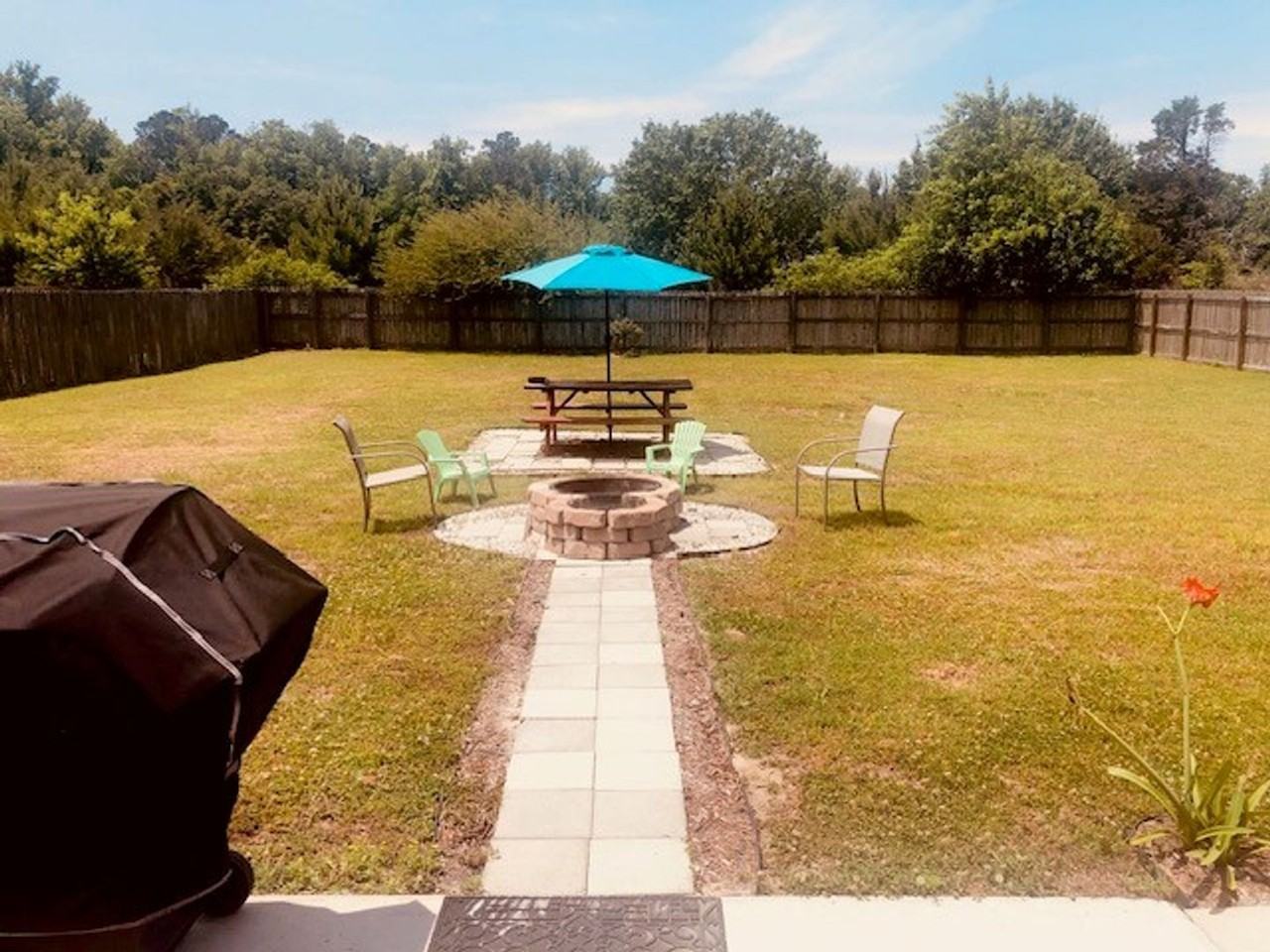 120 Eagle Ridge Dr - Photo 2 of 38