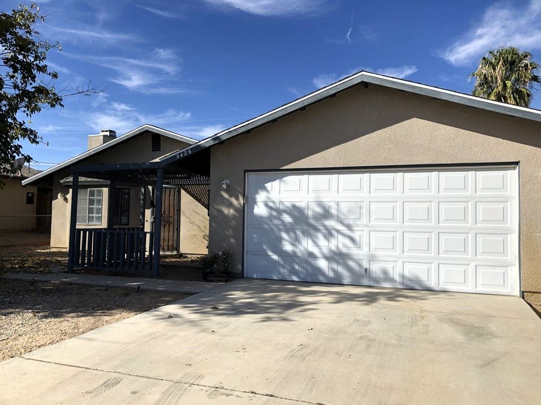 5426 Mariposa Avenue - Photo 2 of 13