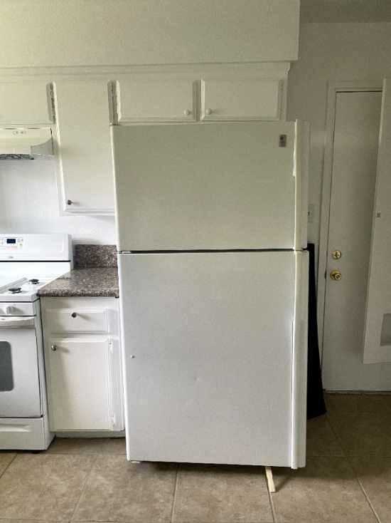 908 Cannon Ave - Photo 2 of 7