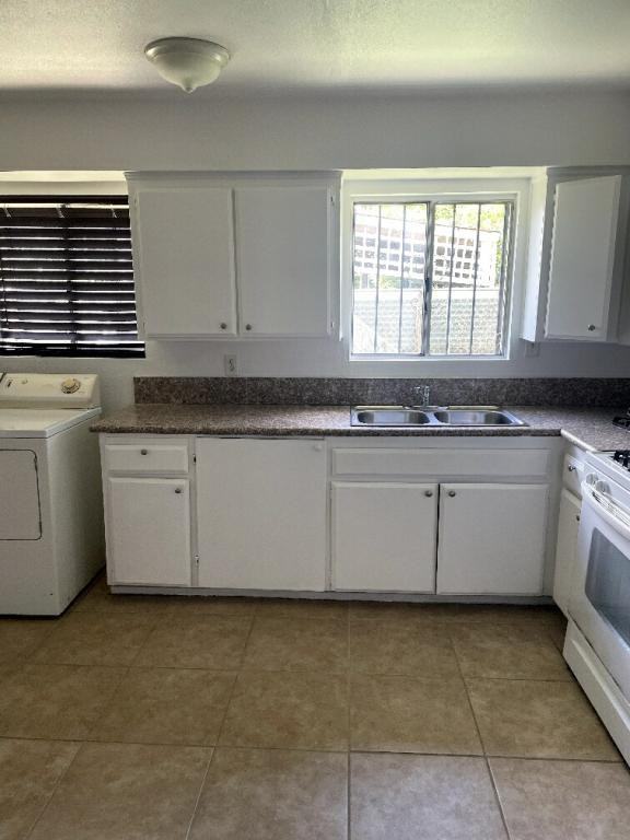 908 Cannon Ave - Photo 3 of 7