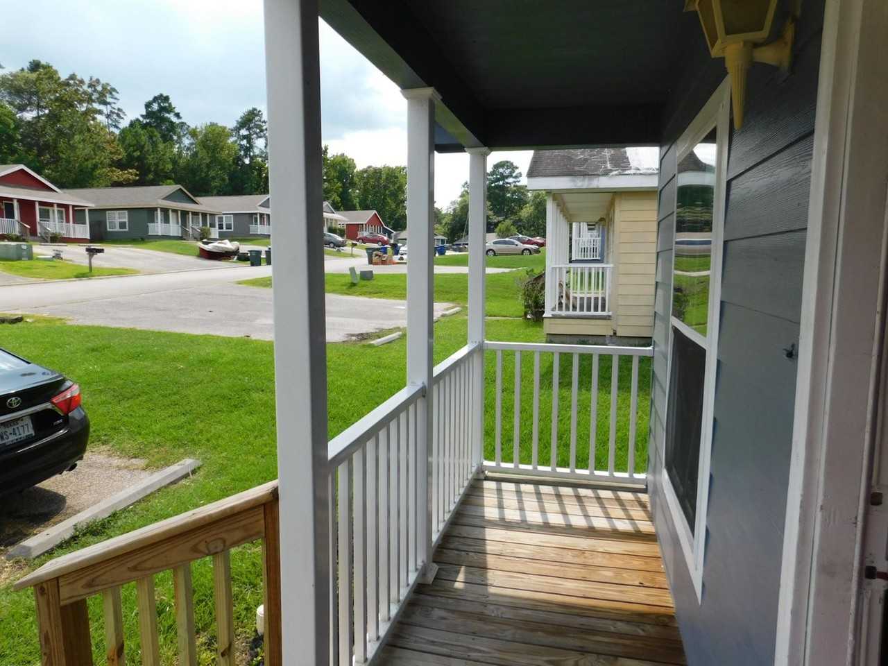 155 Varsity Dr #A - Photo 5 of 50