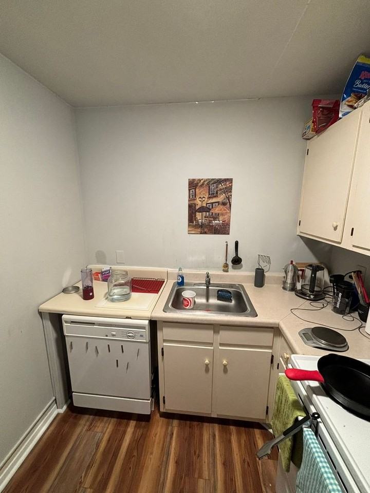 Lynn Rock Apartments - Photo 6 of 31