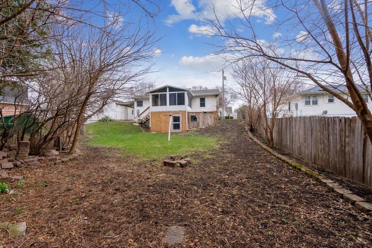 2011 Waterloo Rd - Photo 6 of 19