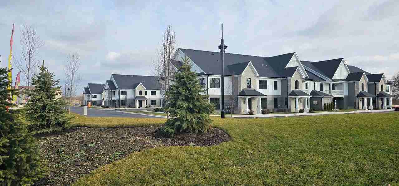 256 Timber Ridge Ct - Photo 2 of 13