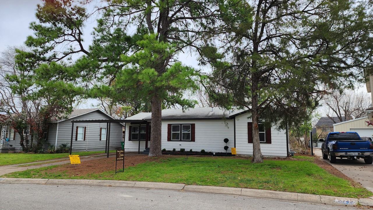 3216 Edith Lane - Photo 4 of 26