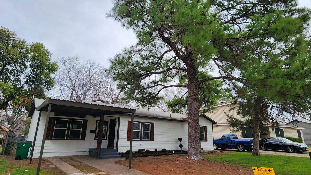 3216 Edith Lane - Photo 2 of 26