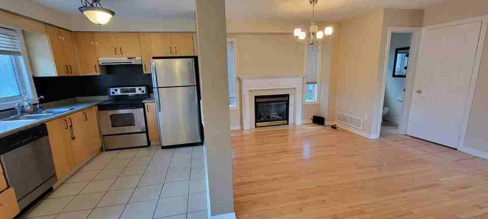 213 Esther Drive - Photo 3 of 18