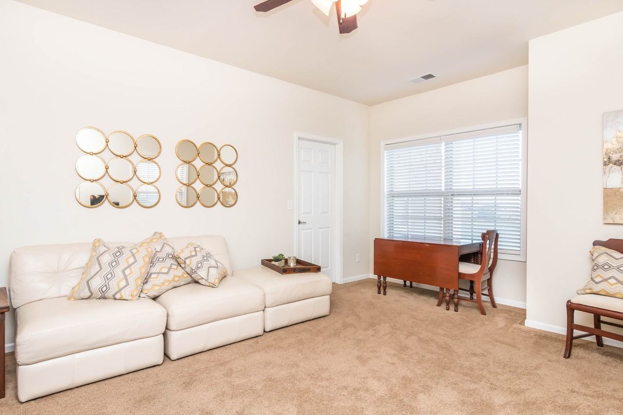 2604 Bellerive - Photo 7 of 22