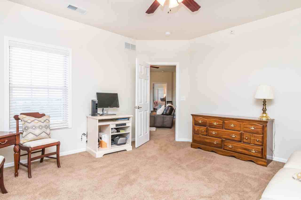 2604 Bellerive - Photo 6 of 22