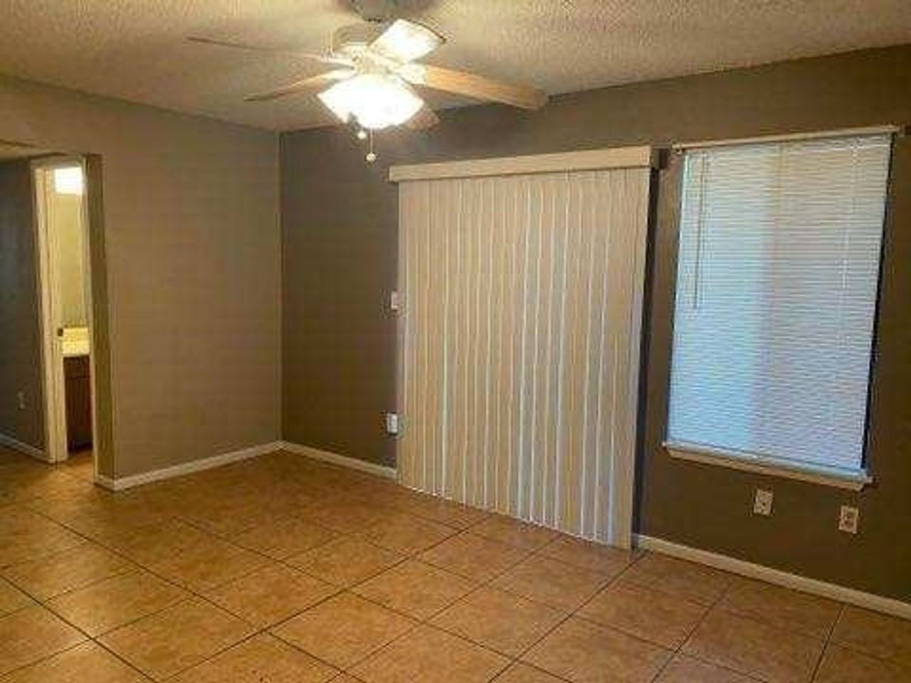 3525 Sable Palm Ln #A - Photo 3 of 17