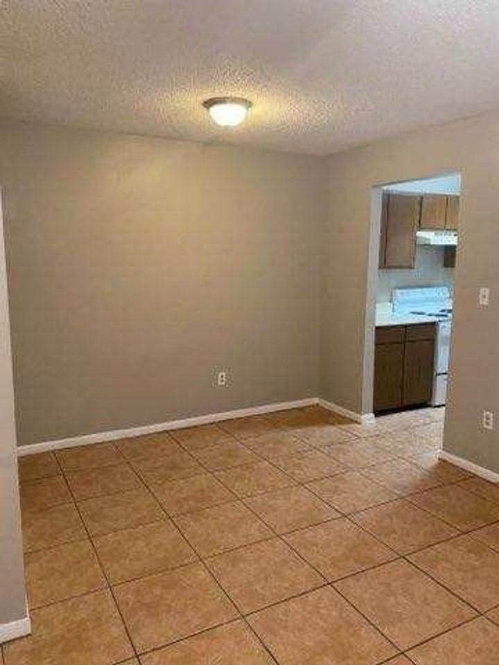 3525 Sable Palm Ln #A - Photo 6 of 17