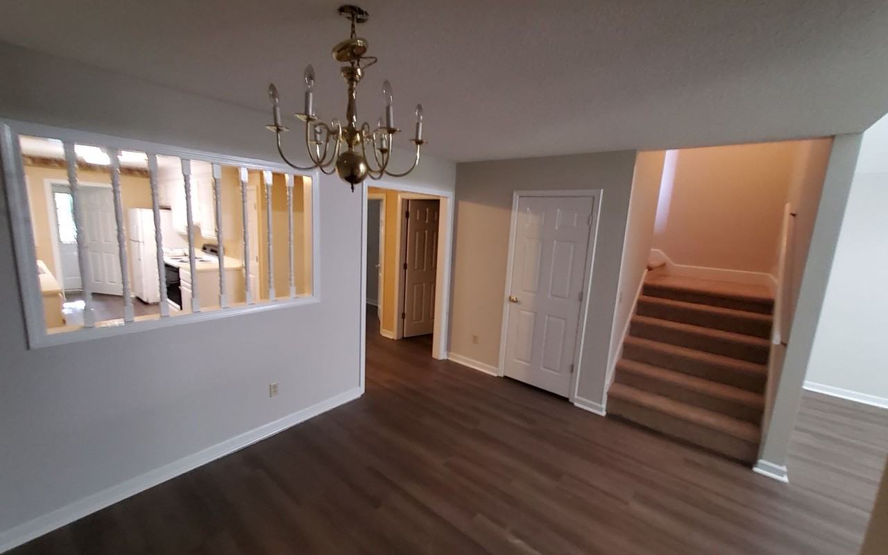 1059 Cutleaf Dr - Photo 5 of 10