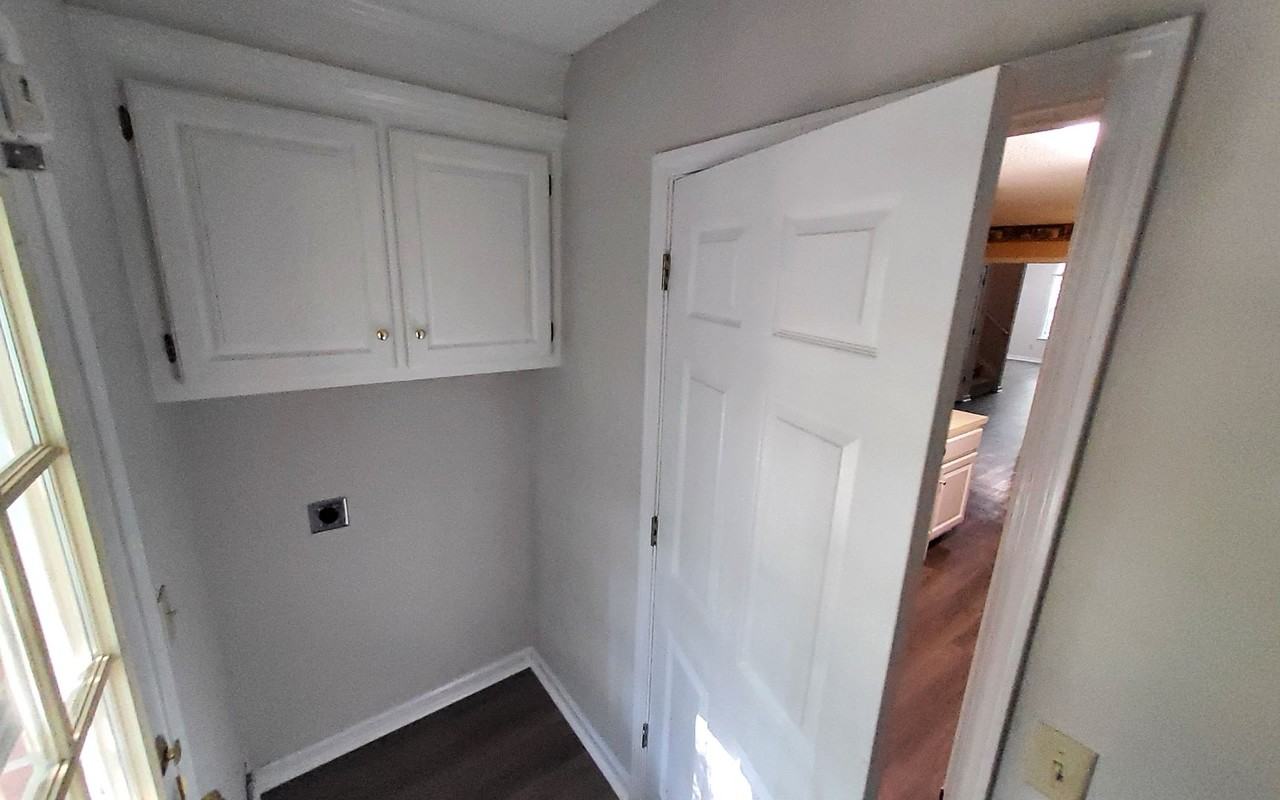 1059 Cutleaf Dr - Photo 7 of 10