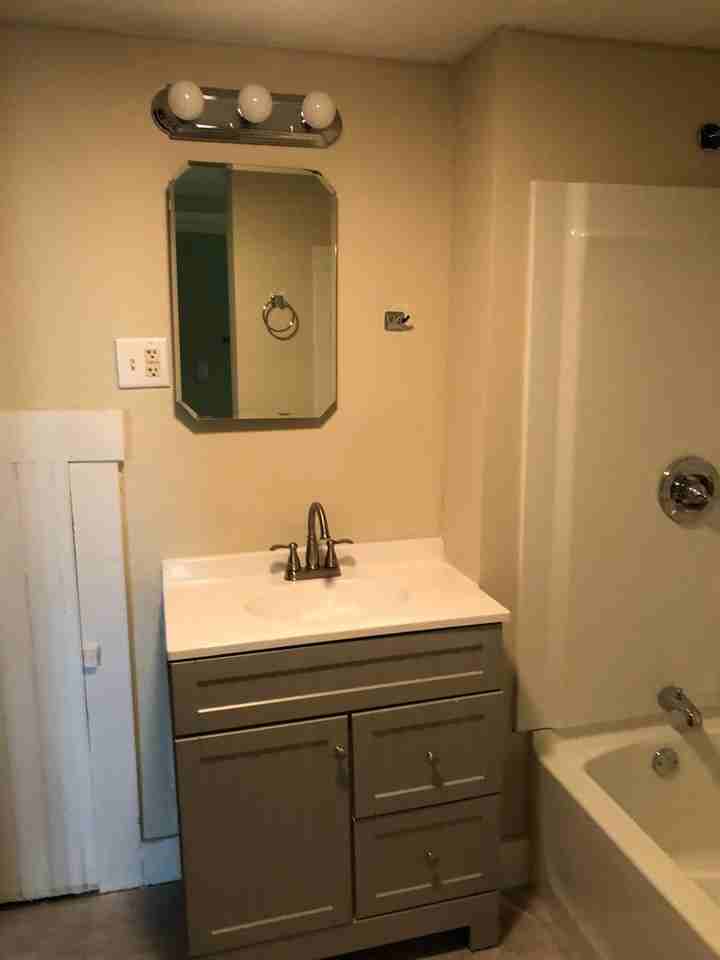 100 N Plank St - Photo 3 of 13