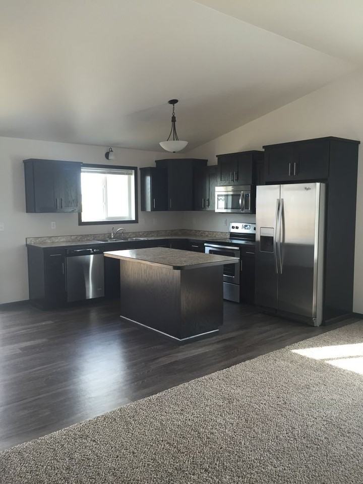 1369 Goldenwood Dr - Photo 5 of 10