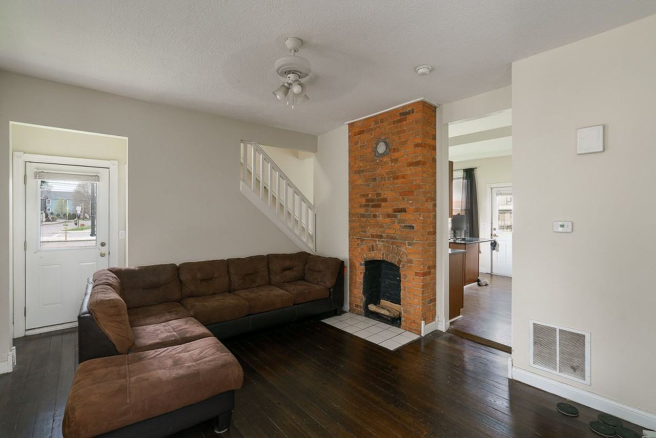 234 E 3rd Ave - Photo 2 of 18