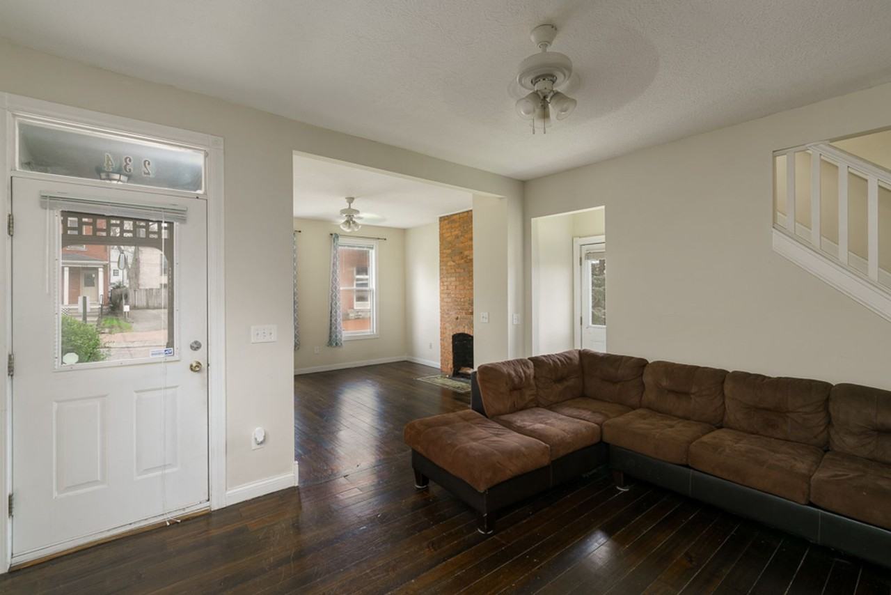 234 E 3rd Ave - Photo 3 of 18