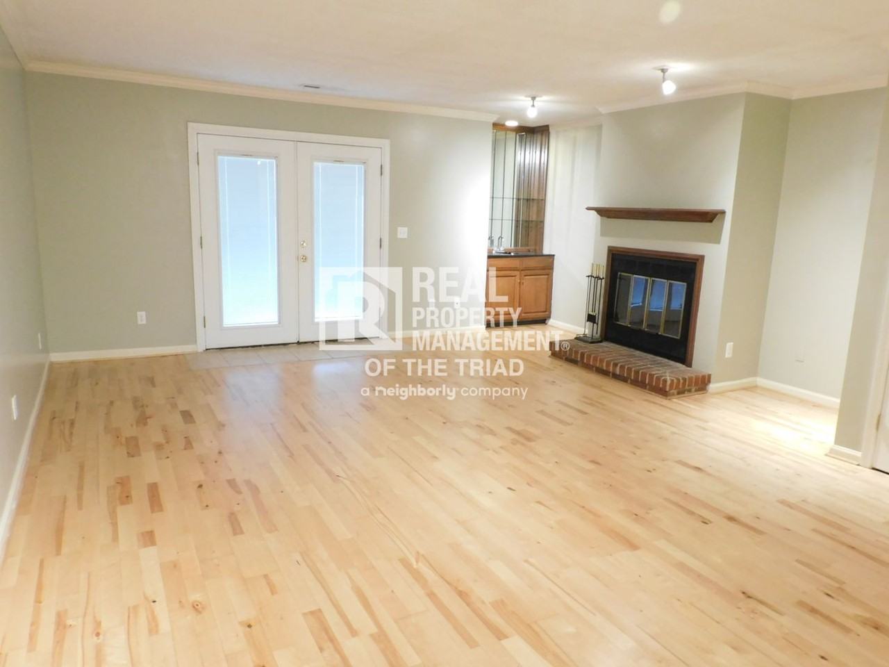 1118 Yellowbell Pl - Photo 3 of 21