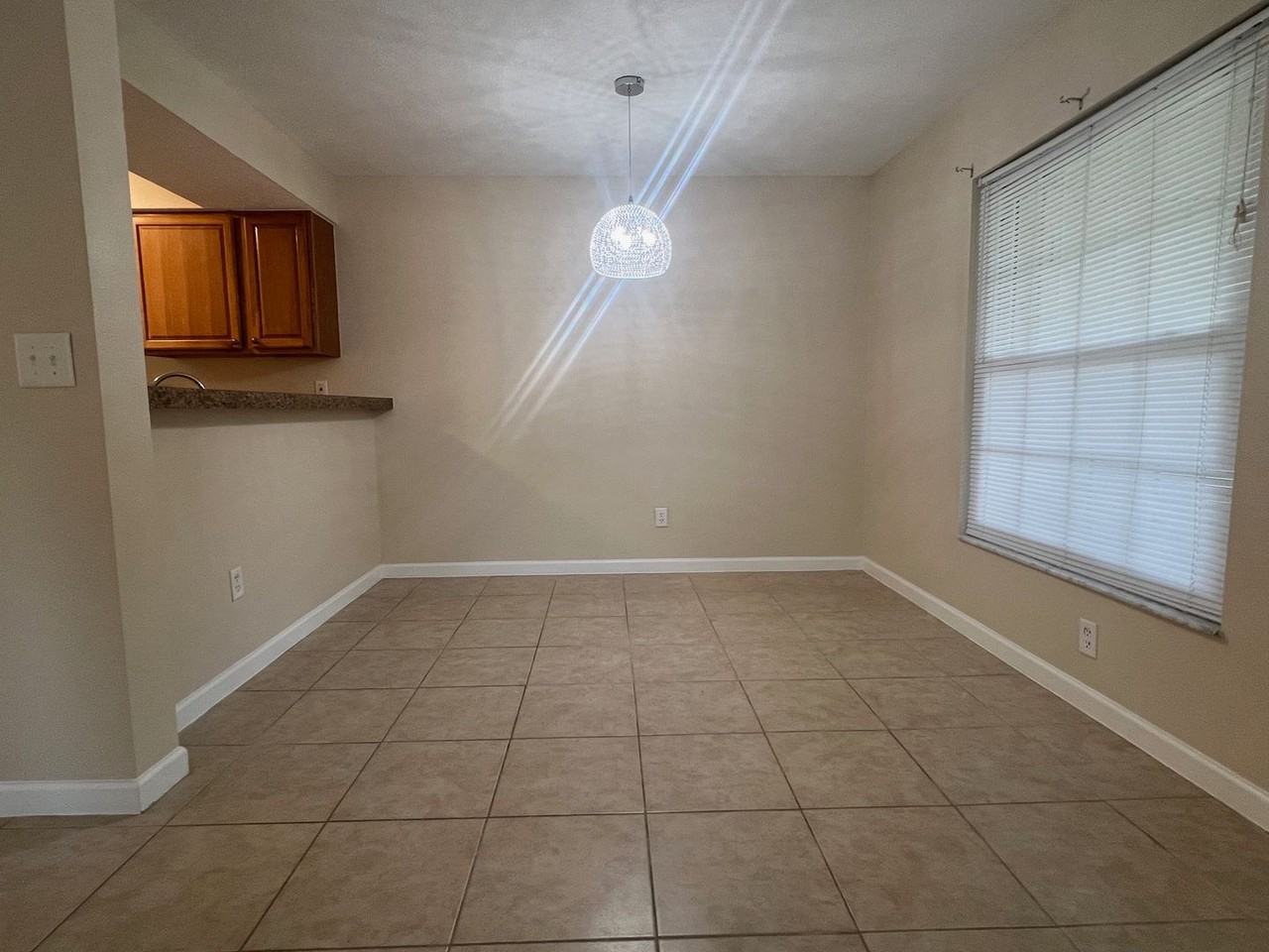 3019 Bonaventure Cir - Photo 4 of 19