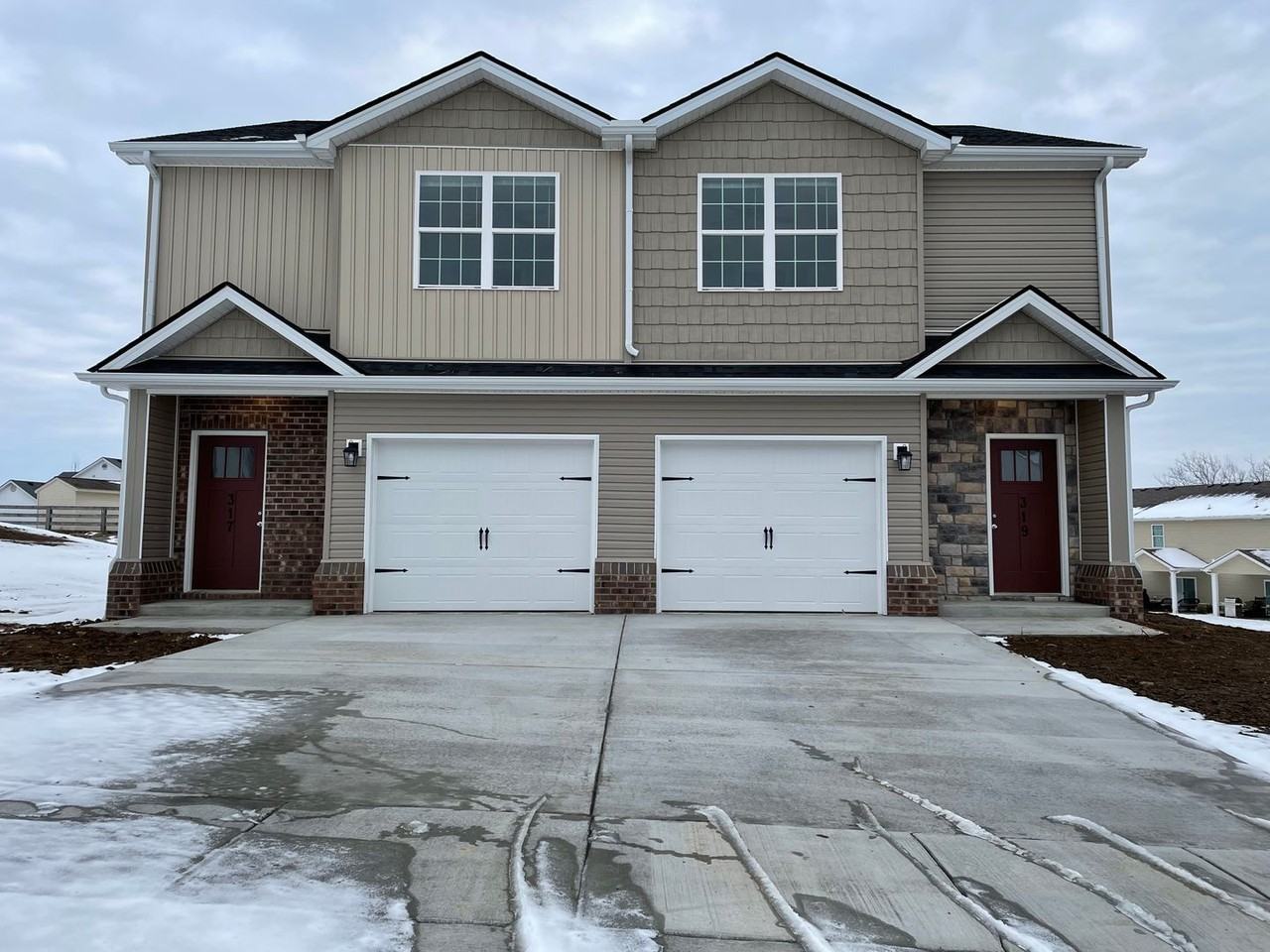 317/319 Prescott Lane Apartments in Winchester, KY 40391 Zumper