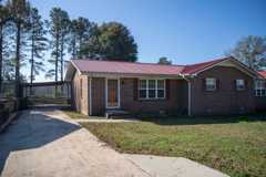 812 Mark St Sw - Photo 1 of 1