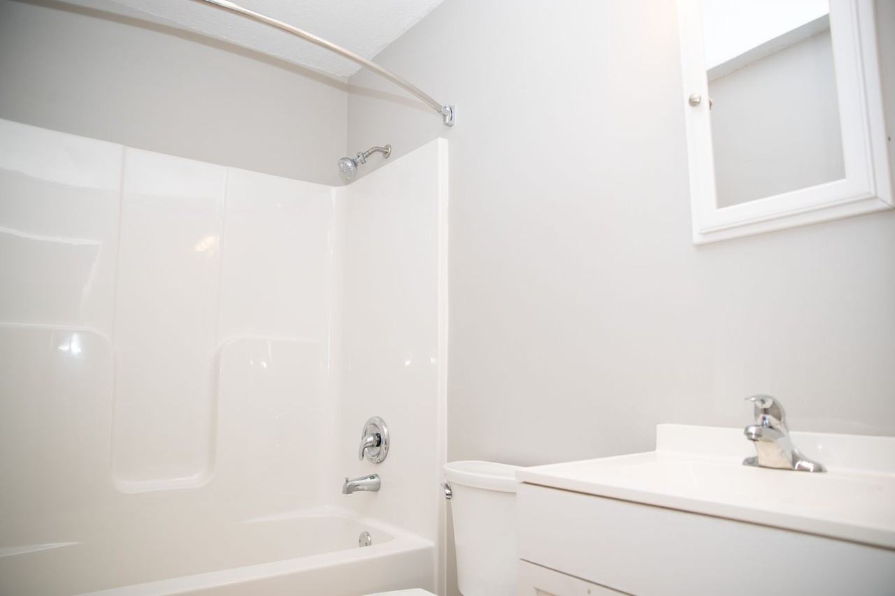 812 Mark St Sw - Photo 6 of 10